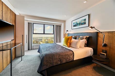 Skycity hotel Experience Luxury and Convenience at SkyCity Hotel in Auckland Indulge in the ultimate luxury experience at SkyCity Hotel, a 4